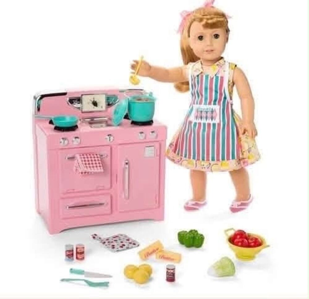New In Box American Girl Maryellen’s Vintage Stove & Accessories for 18-inch